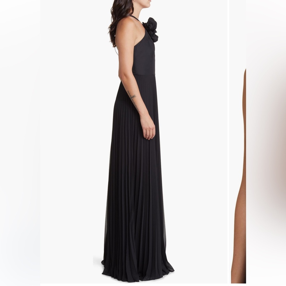 Marchesa Notte flower detail pleated gown - Picture 3 of 5